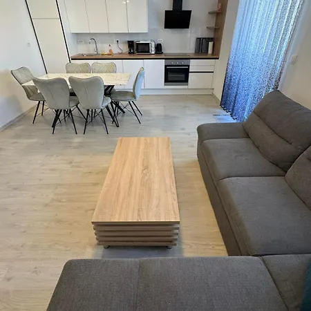 Apartman Danica Apartment *